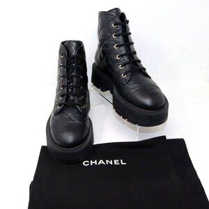 CHANEL 38.5 Quilted Combat Ankle Moto Boot Black CC Logo 24A